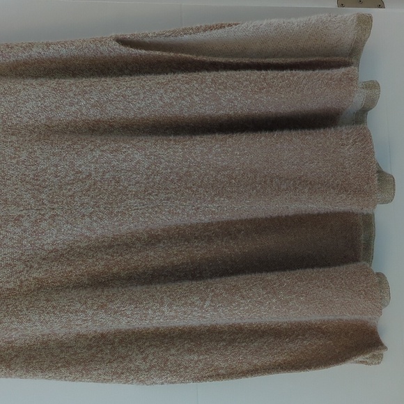 Chico's Fuzzy Shine Knit Cape Boho Cozy Cabin Core Poncho Gold Thread One Size - Picture 5 of 9